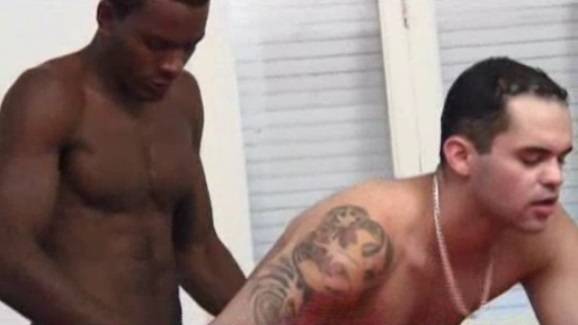 Gay Brasil: Alvaro tesudo caindo na pica do Alonzo