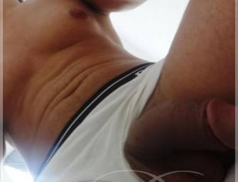Garoto Novinho na Webcam fazendo sexo ao vivo