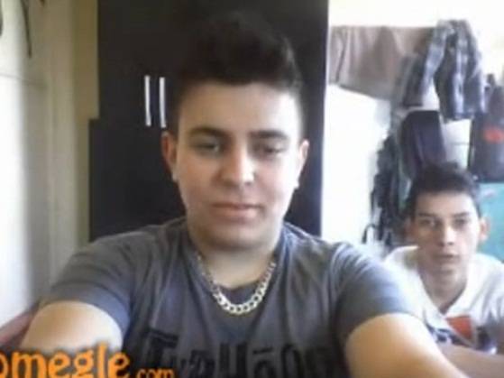 primos batendo punheta juntos pelados webcam