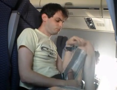 Punheta masturbação video gay online em publico punheta gozada outdoor jerkoff