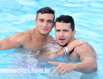 Frederico e Yago em safadeza no site Mundo Mais