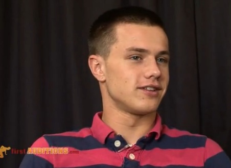 straight russian primeira vez virgem gay hétero to gay