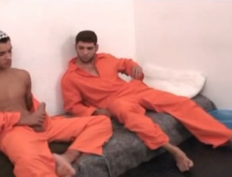 Árabes safados botam pra fuder na cadeia