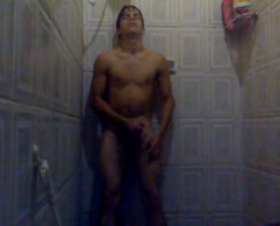 Novinho Chuveiro Batendo Uma Punheta Gozada