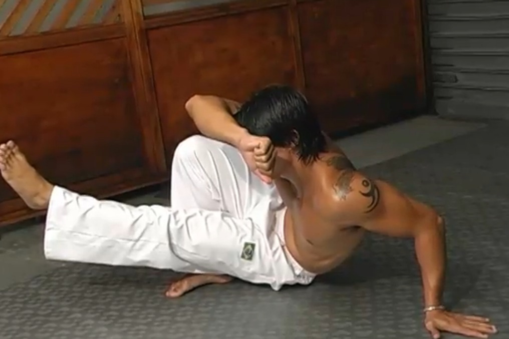 Tony Capoeira