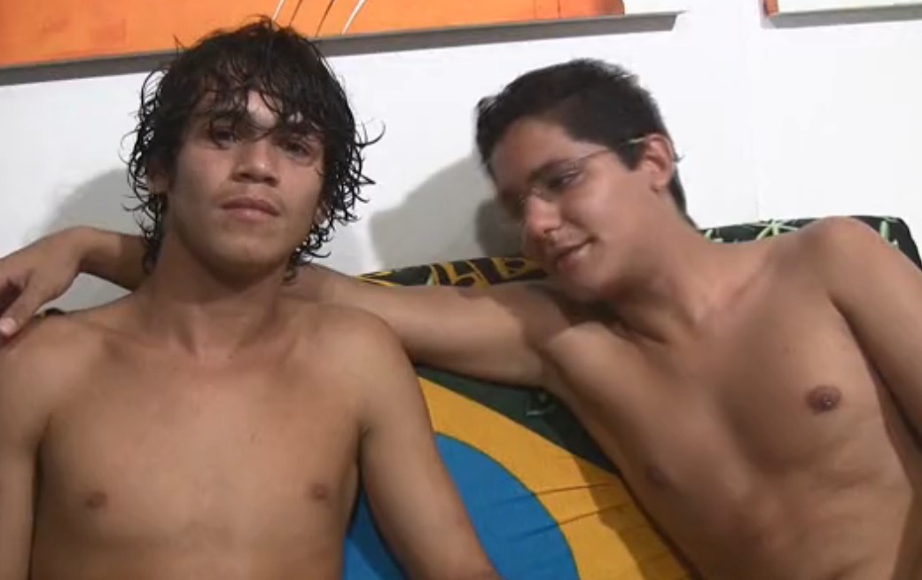 Filmes porno amadores e caseiros Coroas chupando tudo