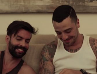 Cantor sertanejo lança primeiro clipe com casal gay; assista