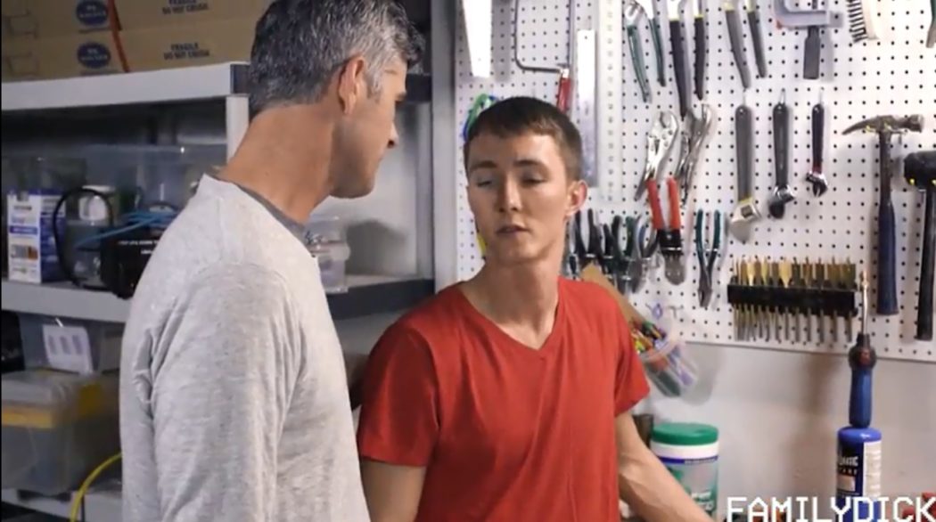 family dick porno gay pai pune filho comendo seu cu