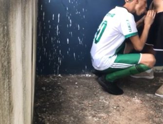 Jogadores de futebol se chupam e fodem em construção abandonada