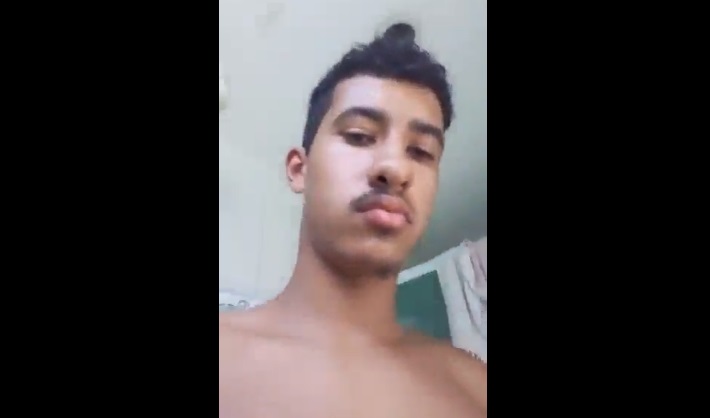 Youtuber brasileiro que tomou banho andando pelado pela casa