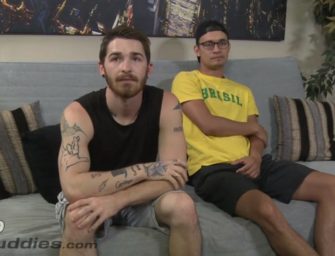 Brasileiro faz brotheram com gringo e libera o toba depois do tesão