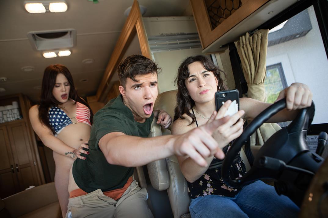 TransAngels-Hitcher-Girl-Loves-Married-Ass-Isabella-Gomez-Maverick-Sun-2